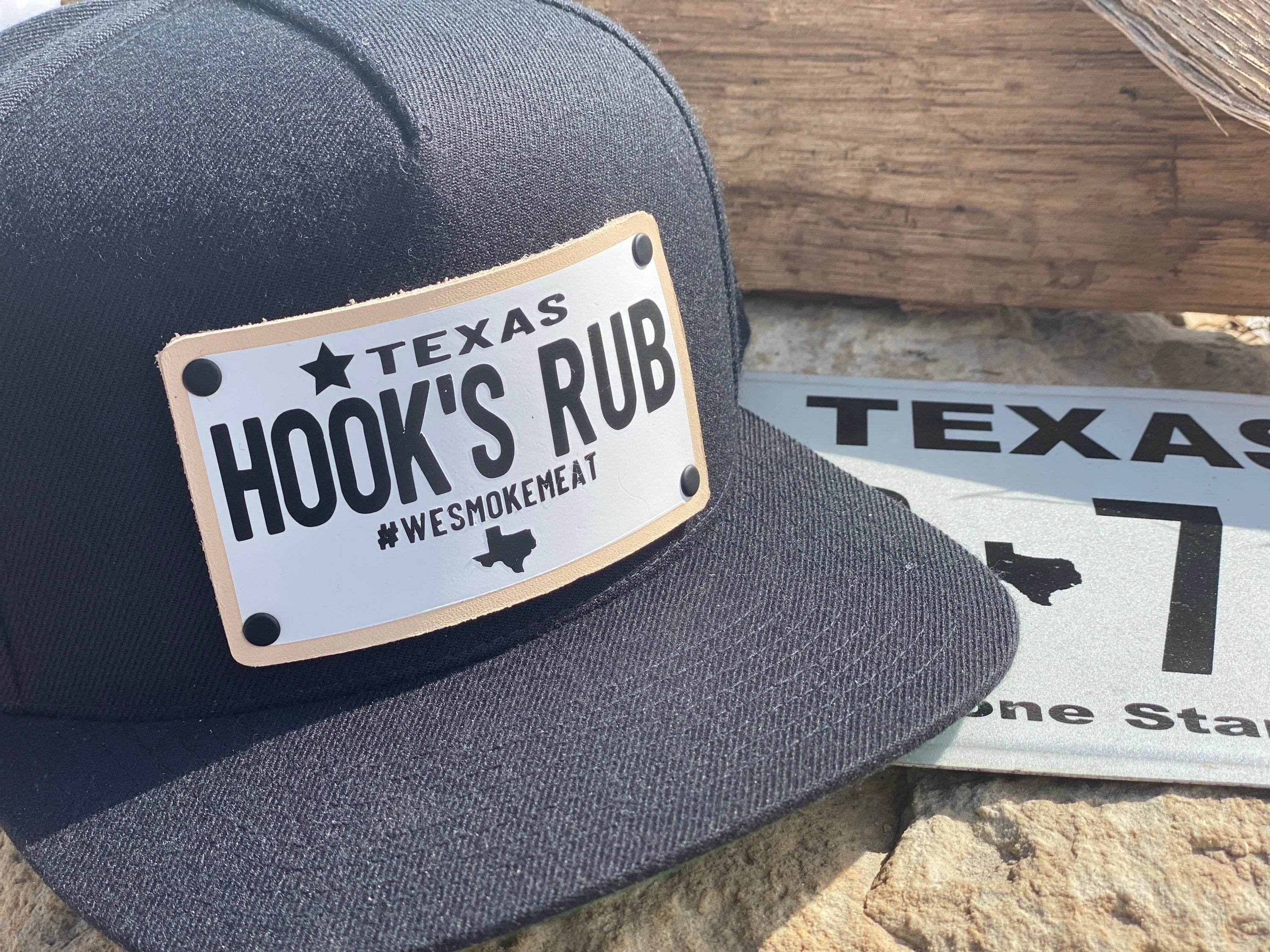 Hook’s Rub Vintage Texas License Plate Hat with Leather White Plate - Hook's Rubs & Spices